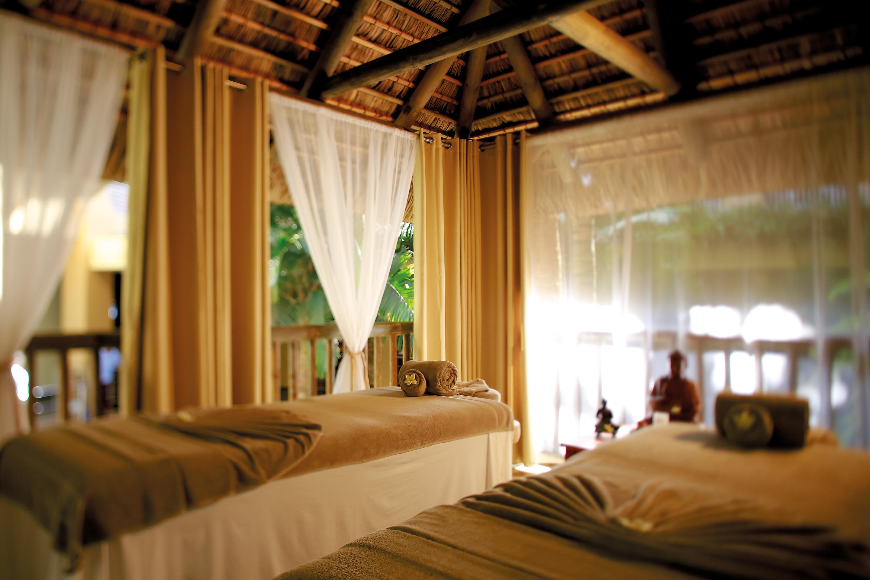 Victoria Beachcomber Resort & Spa Pointe-aux-Piments Esterno foto