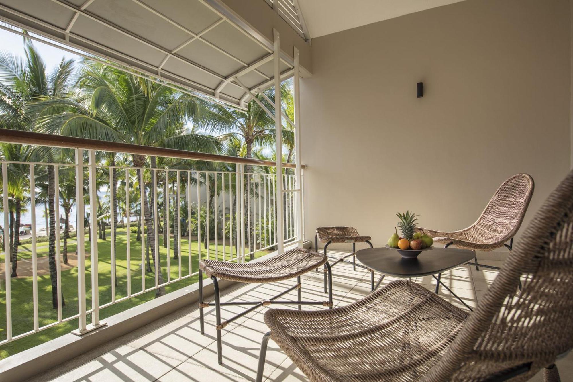Victoria Beachcomber Resort & Spa Pointe-aux-Piments Esterno foto